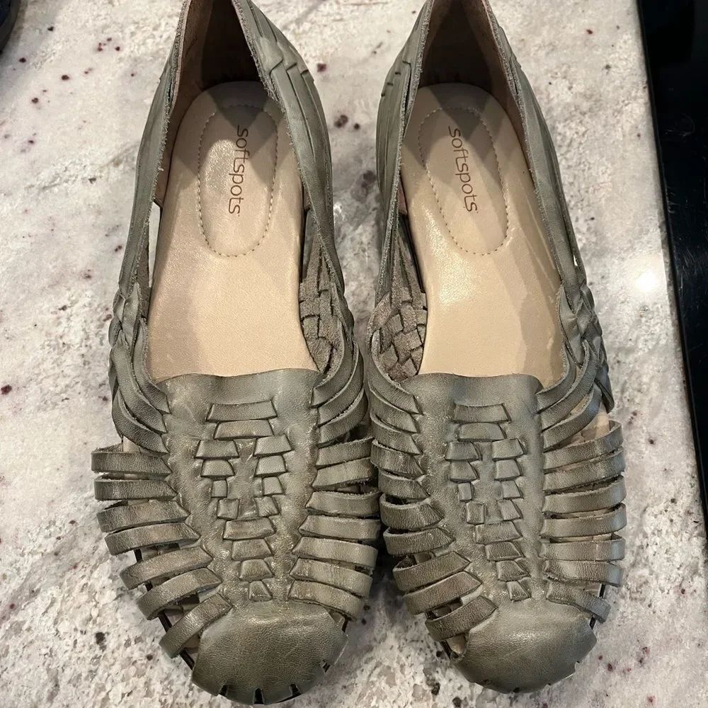 Softspots Green Leather Huarache Sandals sz 12 WW NWOT